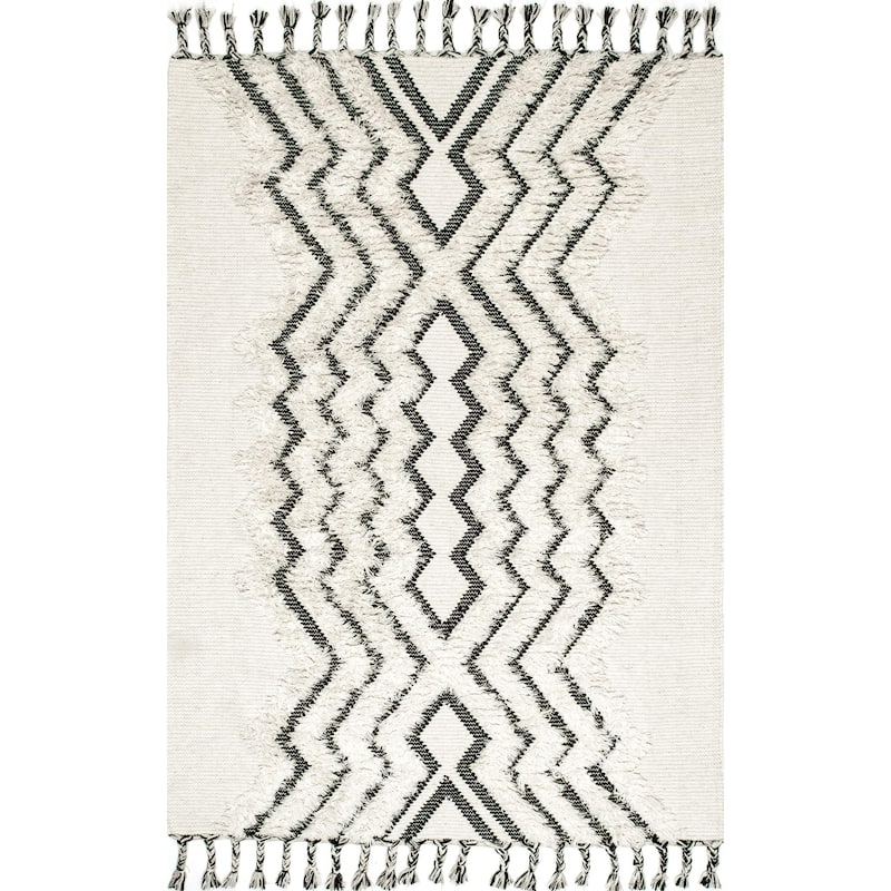 Nuloom Geometric Zariah Shaggy Chevrons Area Rug
