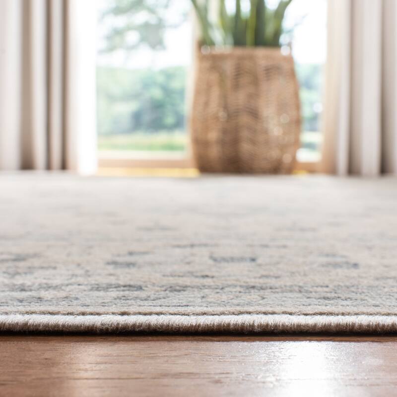 SAFAVIEH Vintage Roberta Oriental Viscose Rug