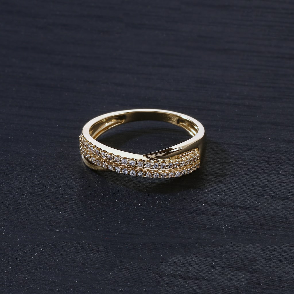 1/5ct TDW Diamond Crossover Wedding Band in 10K Gold for Women