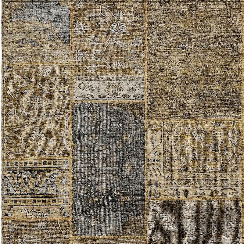 HomeRoots Patchwork Transitional Rectangle Outdoor Rug