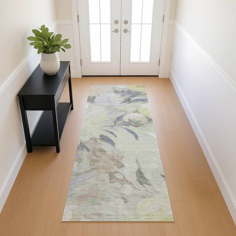 Machine Washable Indoor/ Outdoor Watercolor Floral Chantille Rug