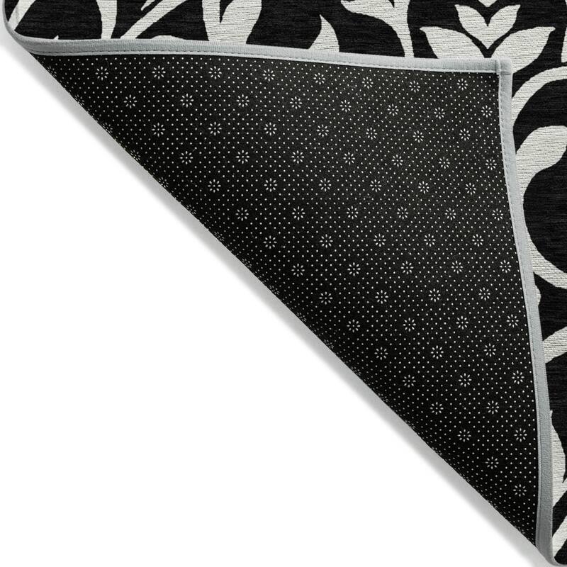 HomeRoots Floral Transitional Rectangle Outdoor Rug