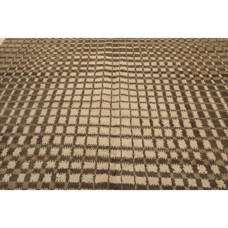 7'11''x8'1'' Tibetano Hand Knotted Wool Ivory Modern & Contemporary Sunburst Rug - 7' 11'' x 8' 1''