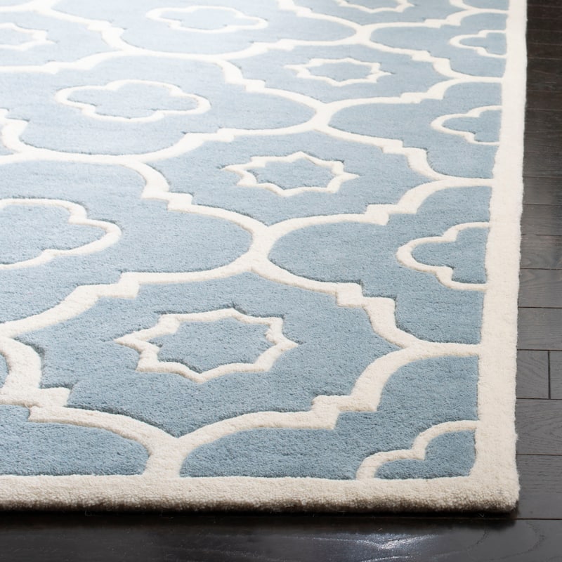 SAFAVIEH Handmade Chatham Franziska Modern Wool Rug