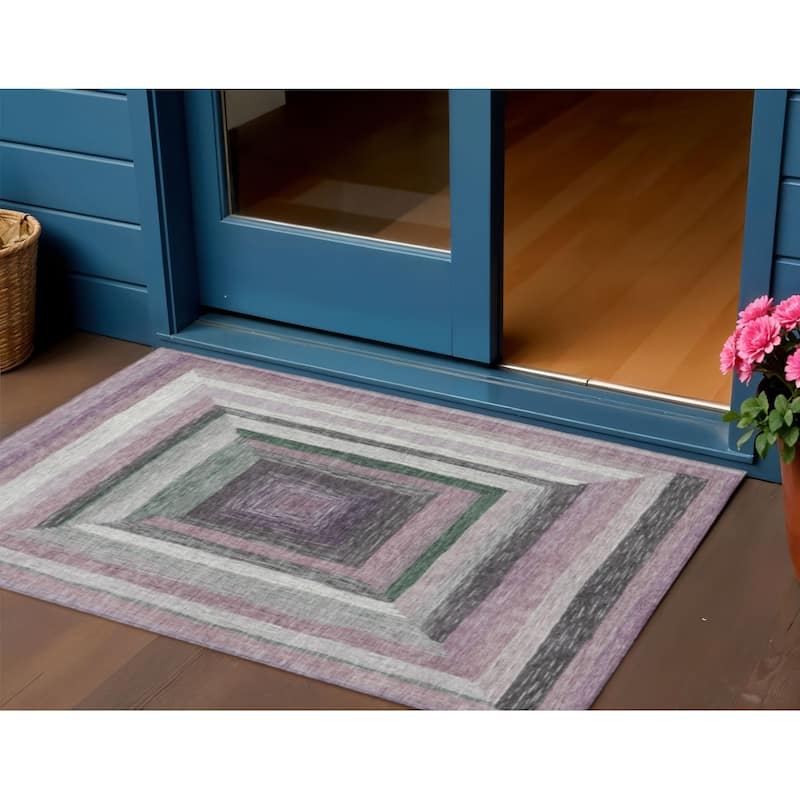 HomeRoots Geometric Transitional Rectangle Outdoor Rug - 3' x 5'
