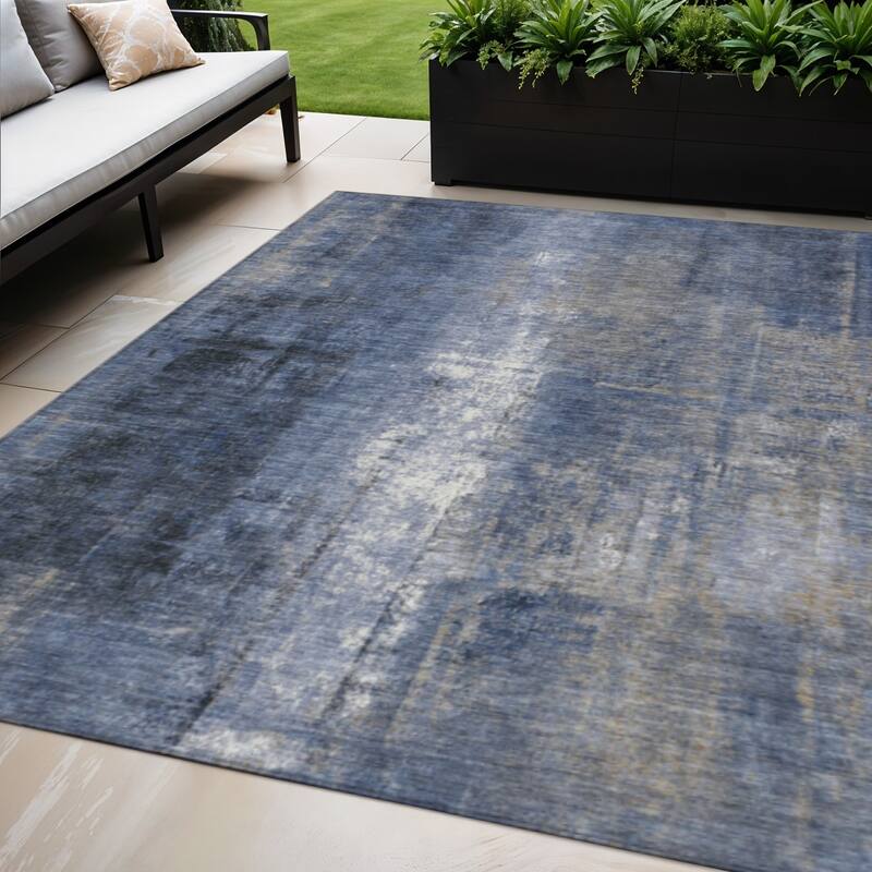HomeRoots Abstract Transitional Rectangle Outdoor Rug - 5' X 8'