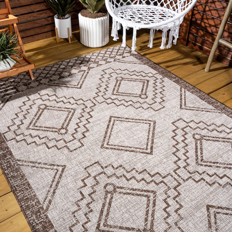 JONATHAN Y Carwa Diamond Tribal Medallion Indoor/Outdoor Area Rug