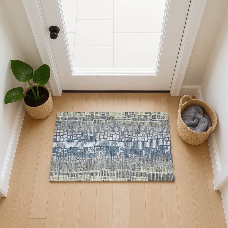 Machine Washable Indoor/ Outdoor Geo Mosaic Chantille Rug