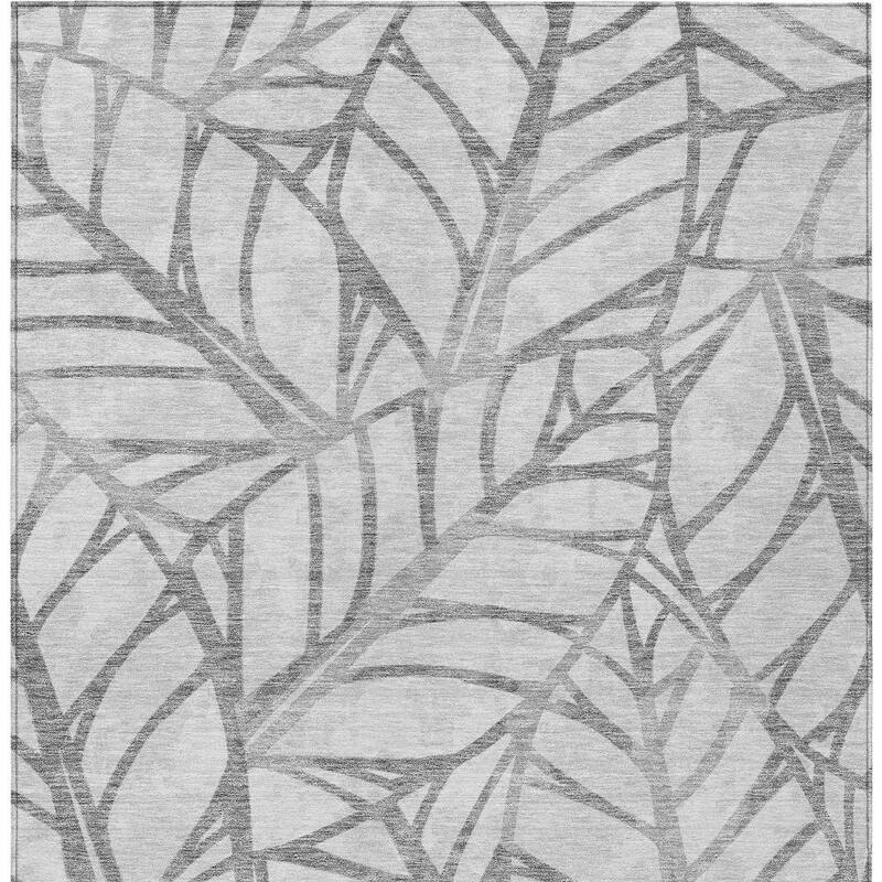 HomeRoots Floral Transitional Rectangle Outdoor Rug
