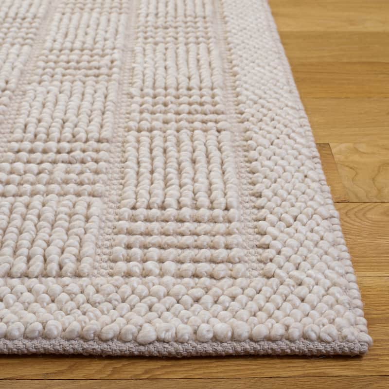SAFAVIEH Handmade Natura Edmeia Raised Textured Wool Blend Rug