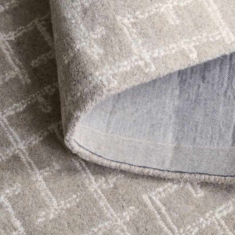 SAFAVIEH Handmade Ebony Karitas Wool Rug