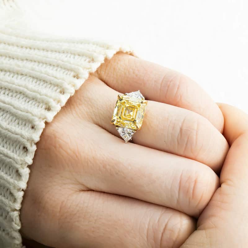 House Of Leon 18K Two Tone 7.52ct Asscher Fancy Yellow Diamond Ring 8.77ctw IGI