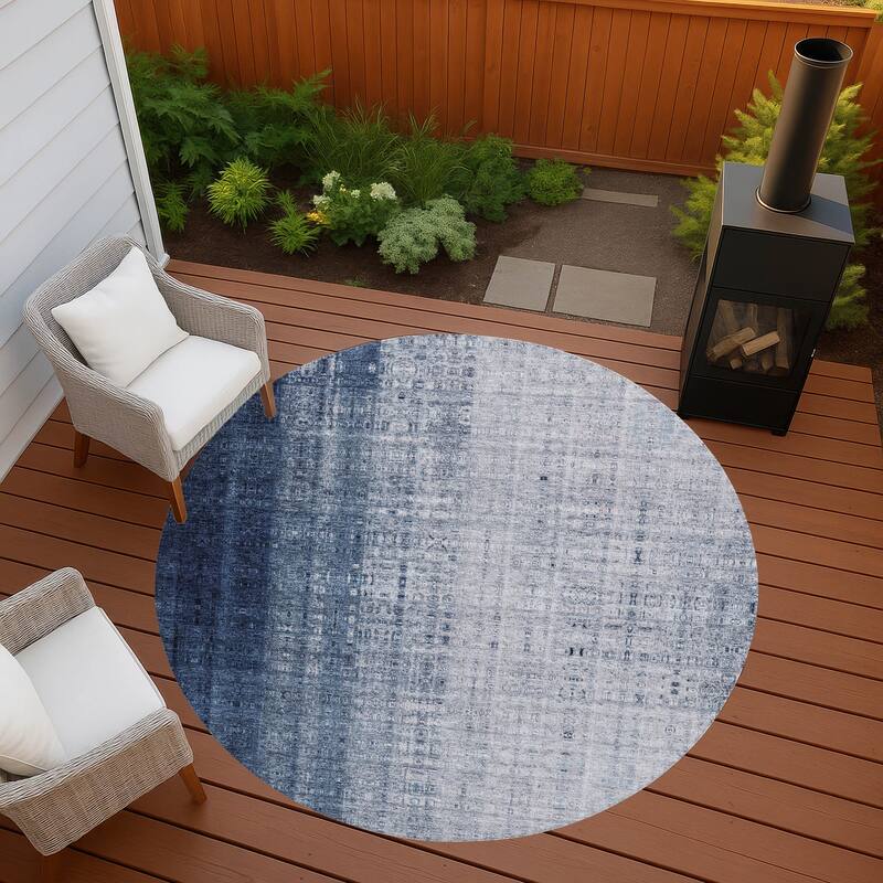 Machine Washable Indoor/ Outdoor Contemporary Ombre Chantille Rug - Blue - 8' x 8'