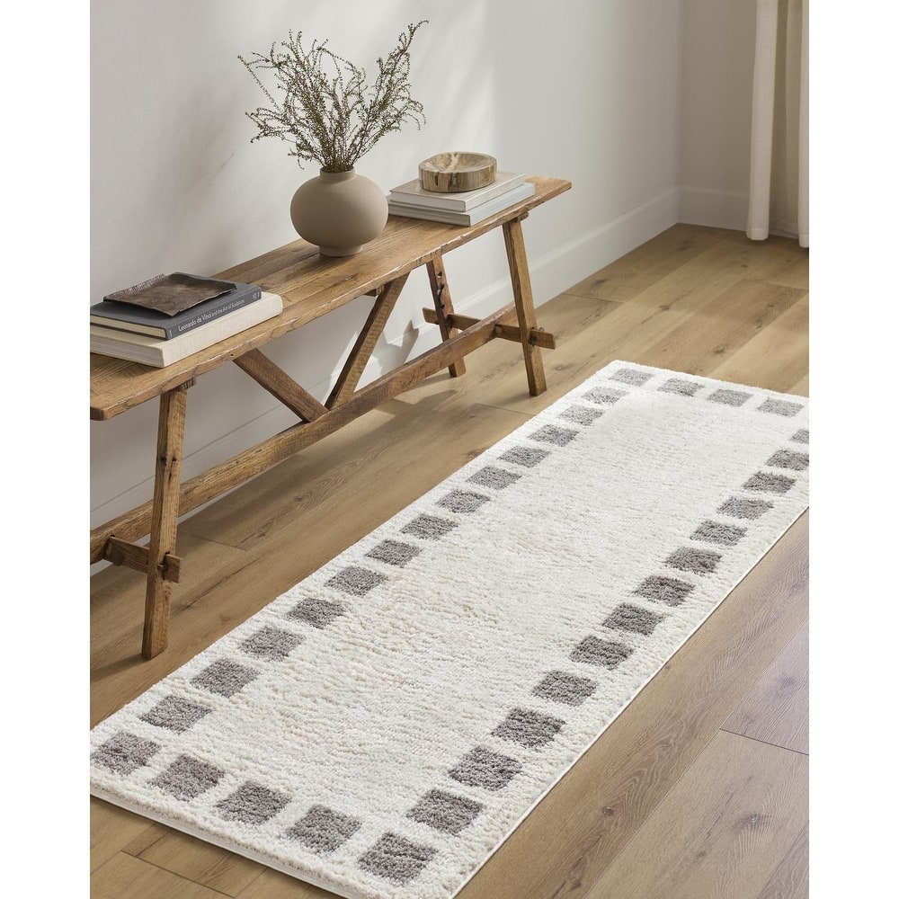 Livabliss Scandinavian Fossay Shag Checkered Washable Area Rug