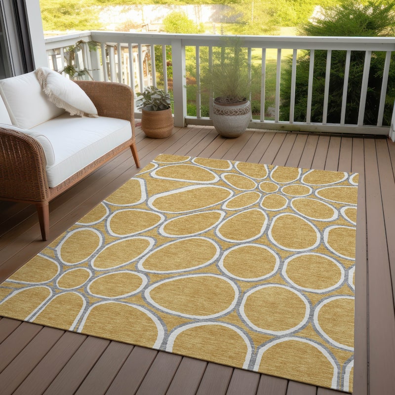 Machine Washable Indoor/ Outdoor Modern Bubbles Chantille Rug