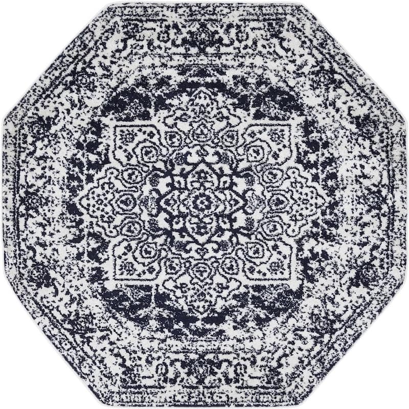 Traditional Brenda Collection Area Rug
