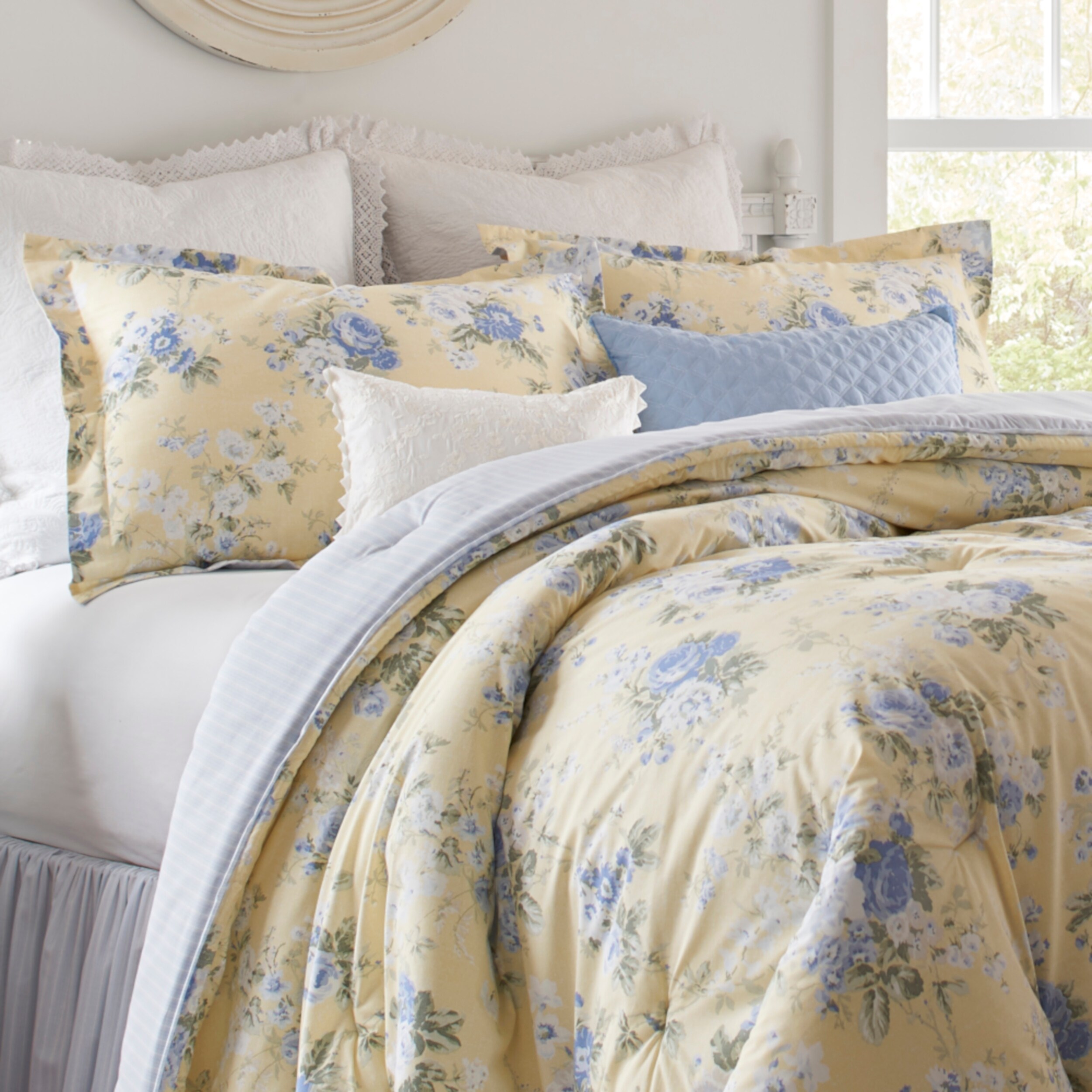 Twin Details about   Laura Ashley Cassidy Comforter Set Yellow 