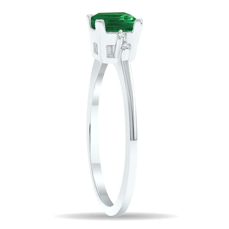 Women's Emerald and Diamond Sparkle Ring in 10K White Gold