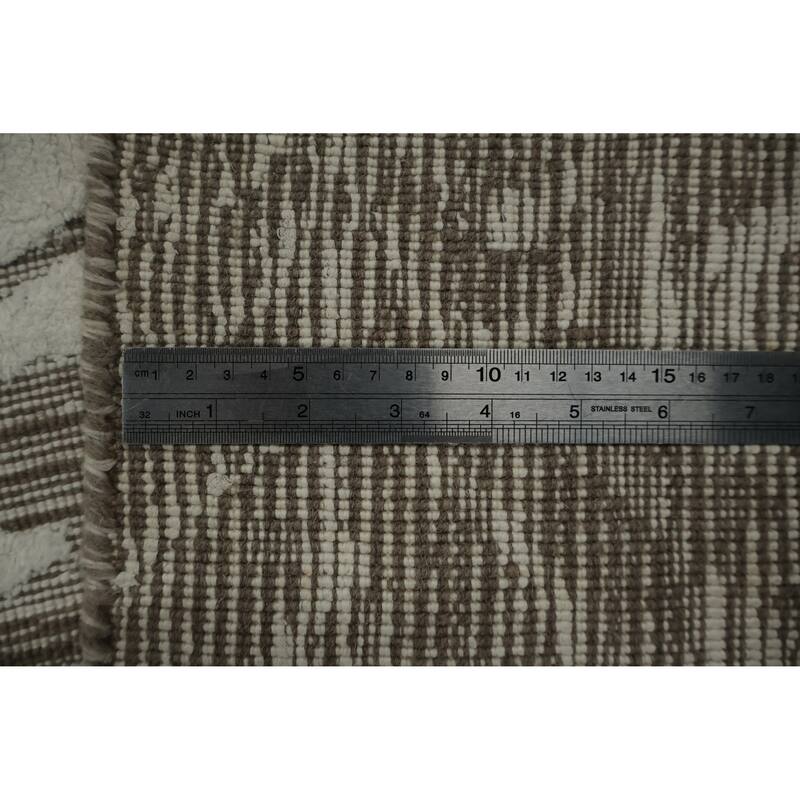 Hand Knotted Oriental 100% Wool Carpet Modern Damask Beige & Ivories Contemporary Area Rug - 8' 0'' X 5' 0''