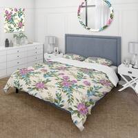 Designart 'Purple & Blue Flowers With Green Leaves' Traditional Duvet ...
