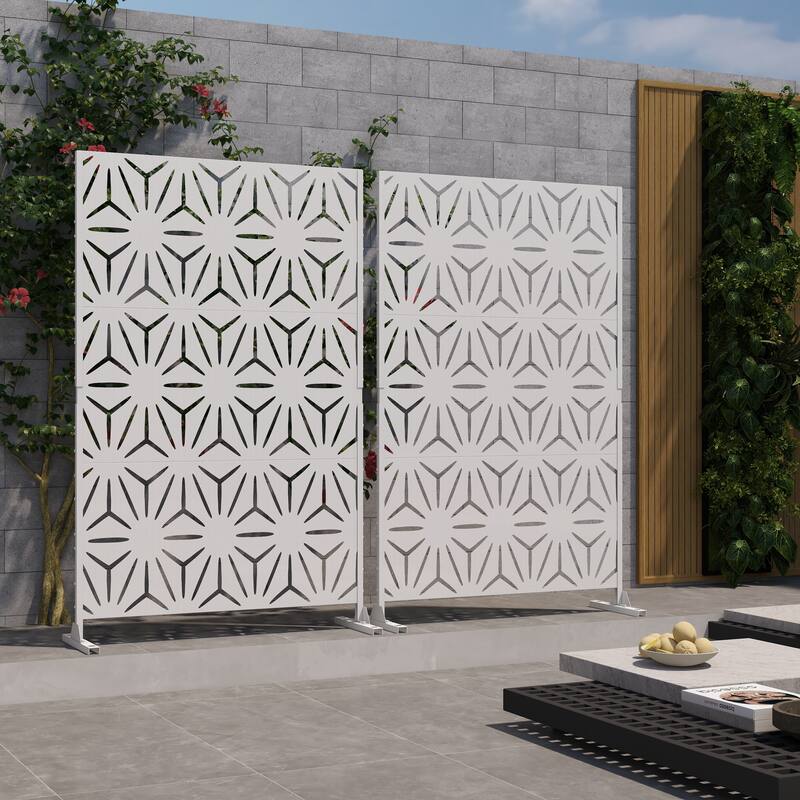 Black Metal Free Standing Outdoor Privacy Screen for Patio Garden