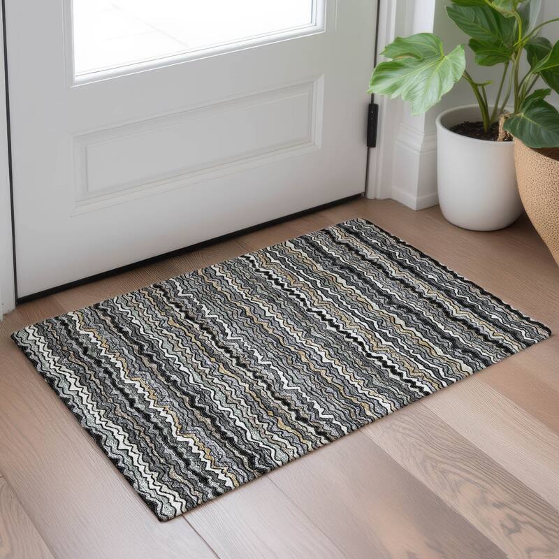 Machine Washable Indoor/ Outdoor Ziggy Stripe Chantille Rug