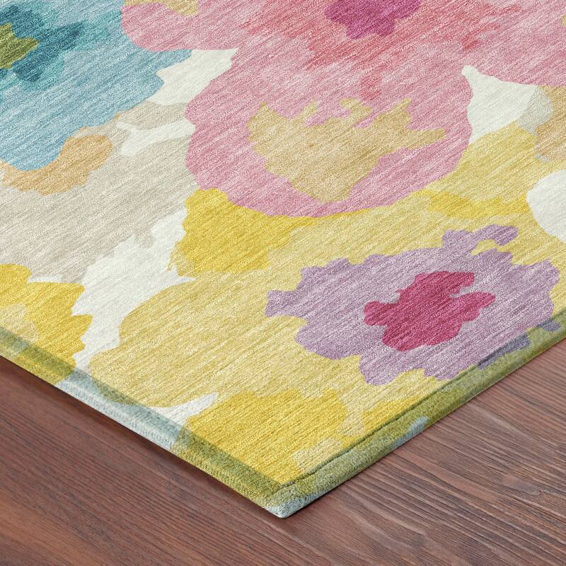 Machine Washable Indoor/ Outdoor Floral Bonnet Chantille Rug