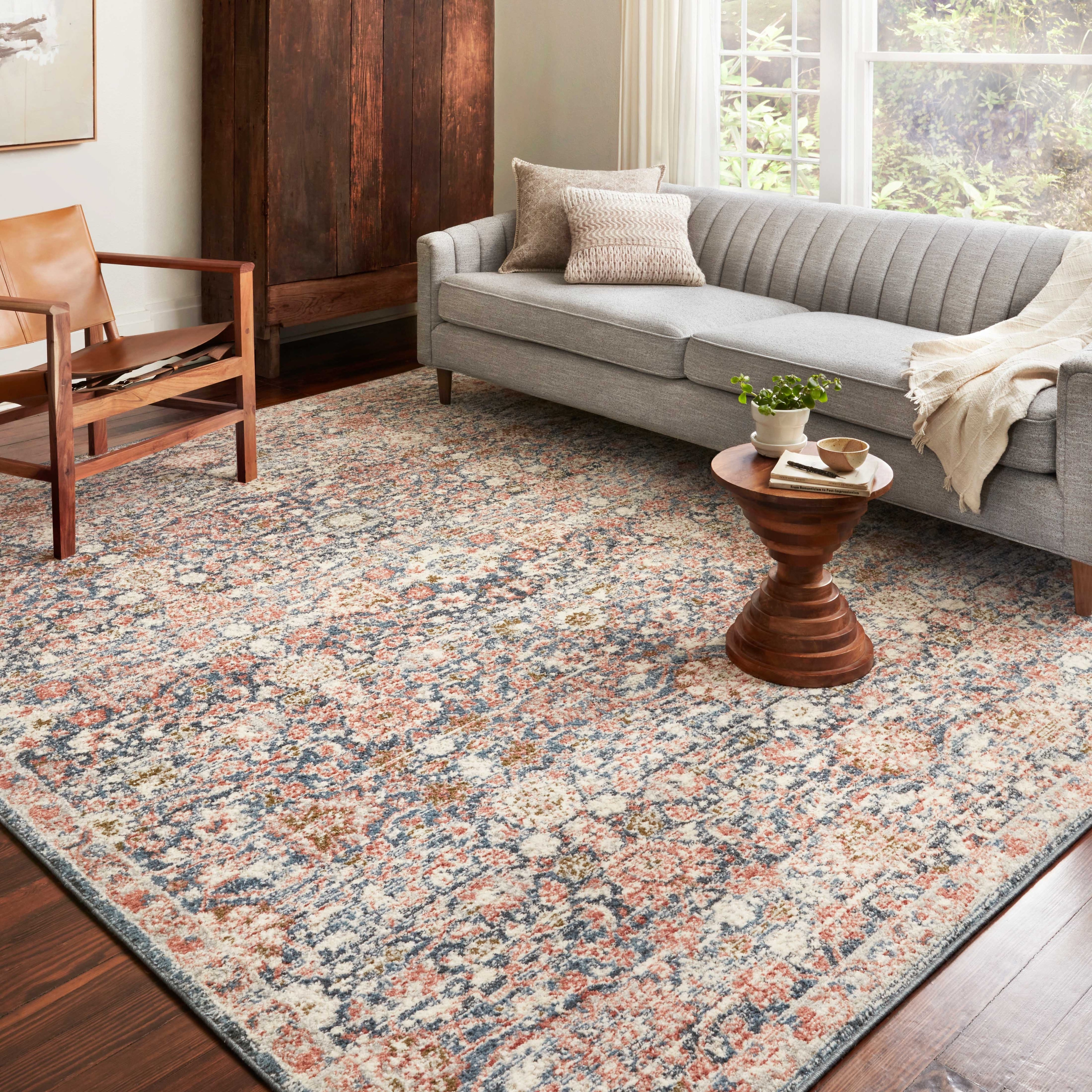 Alexander Home Valeria Distressed Shabby Chic Area Rug