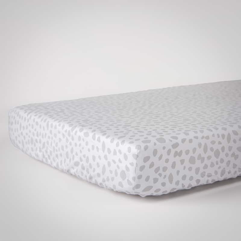 Rizzy Home Ink Dot Cotton Fitted Cribsheet - 28" X 52"
