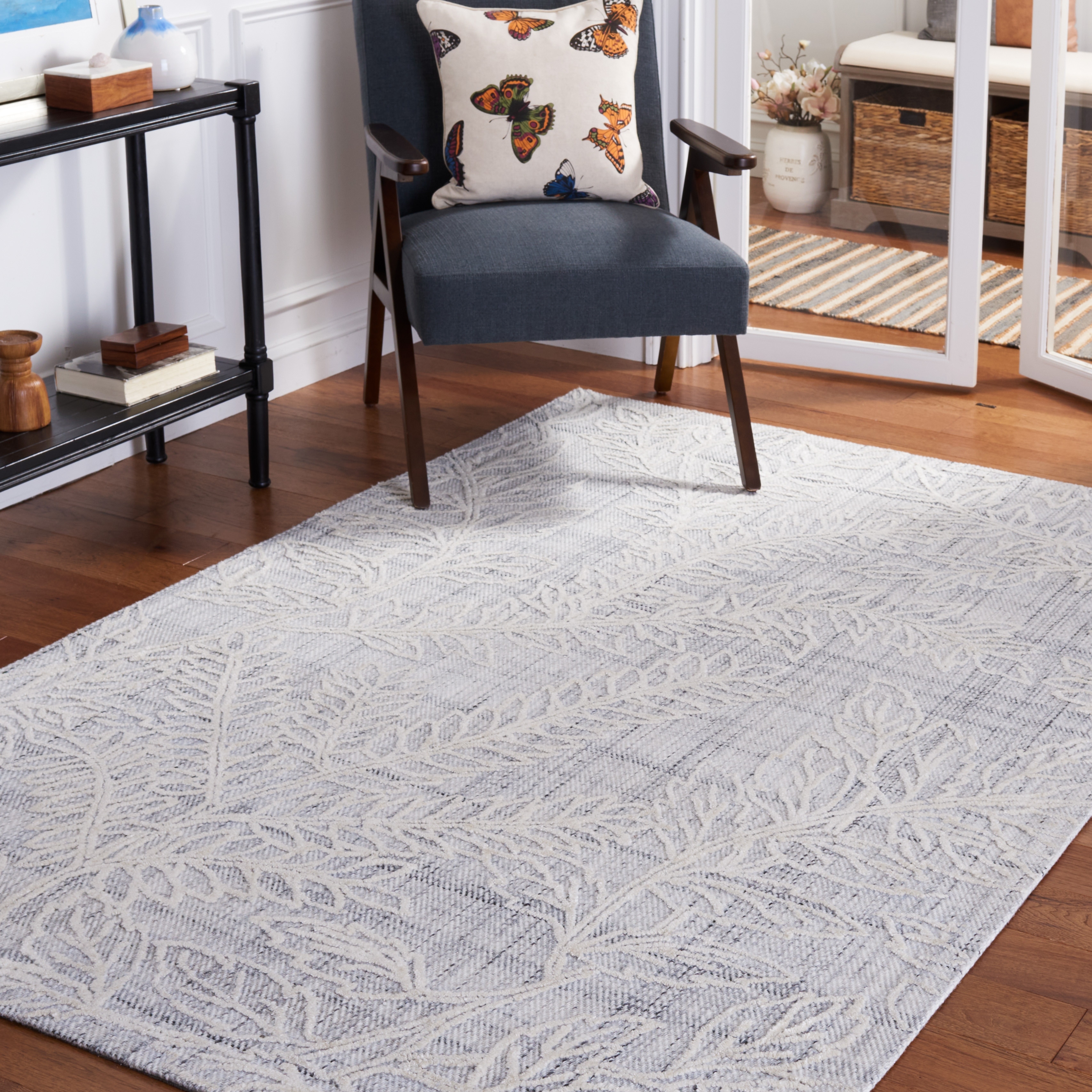 SAFAVIEH Handmade Marbella Valya Modern Rug