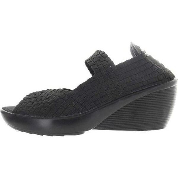 bernie mev mary jane wedge