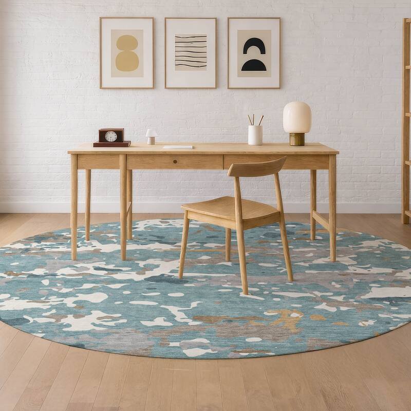 Machine Washable Indoor/ Outdoor Modern Calhan Chantille Rug