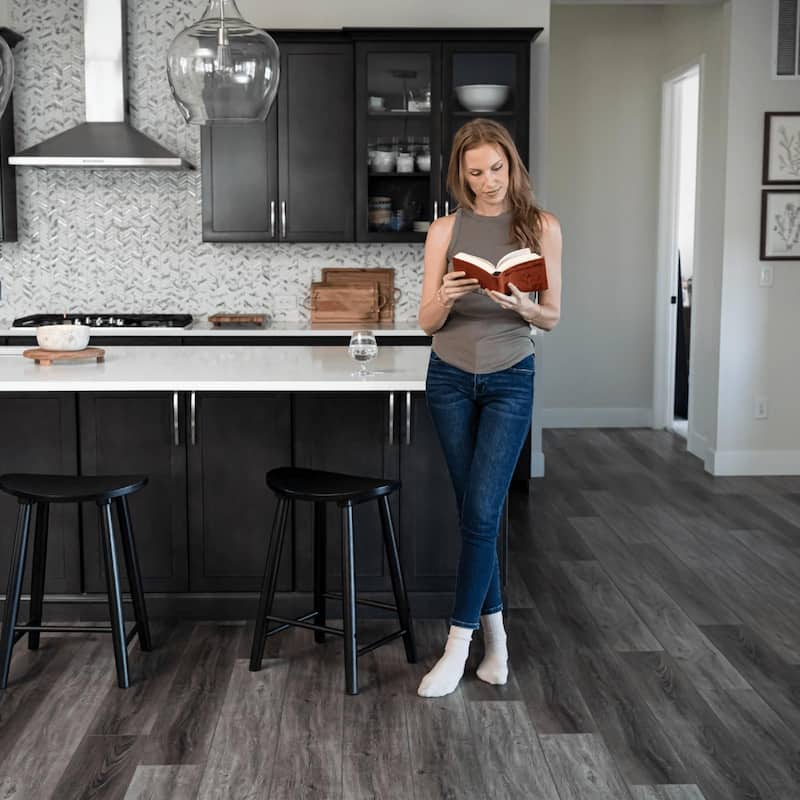 Maven Lane Luna Kitchen Stool