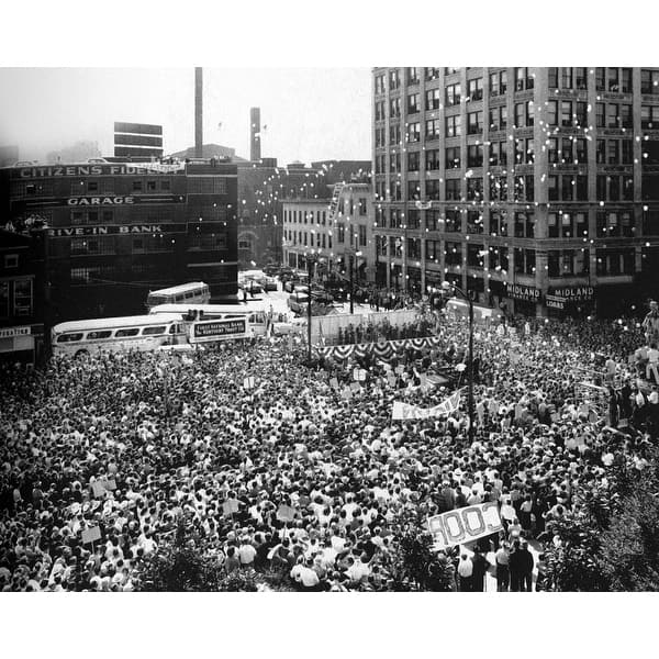 Republican Party rally on the Armory Place Black and White Gallery ...