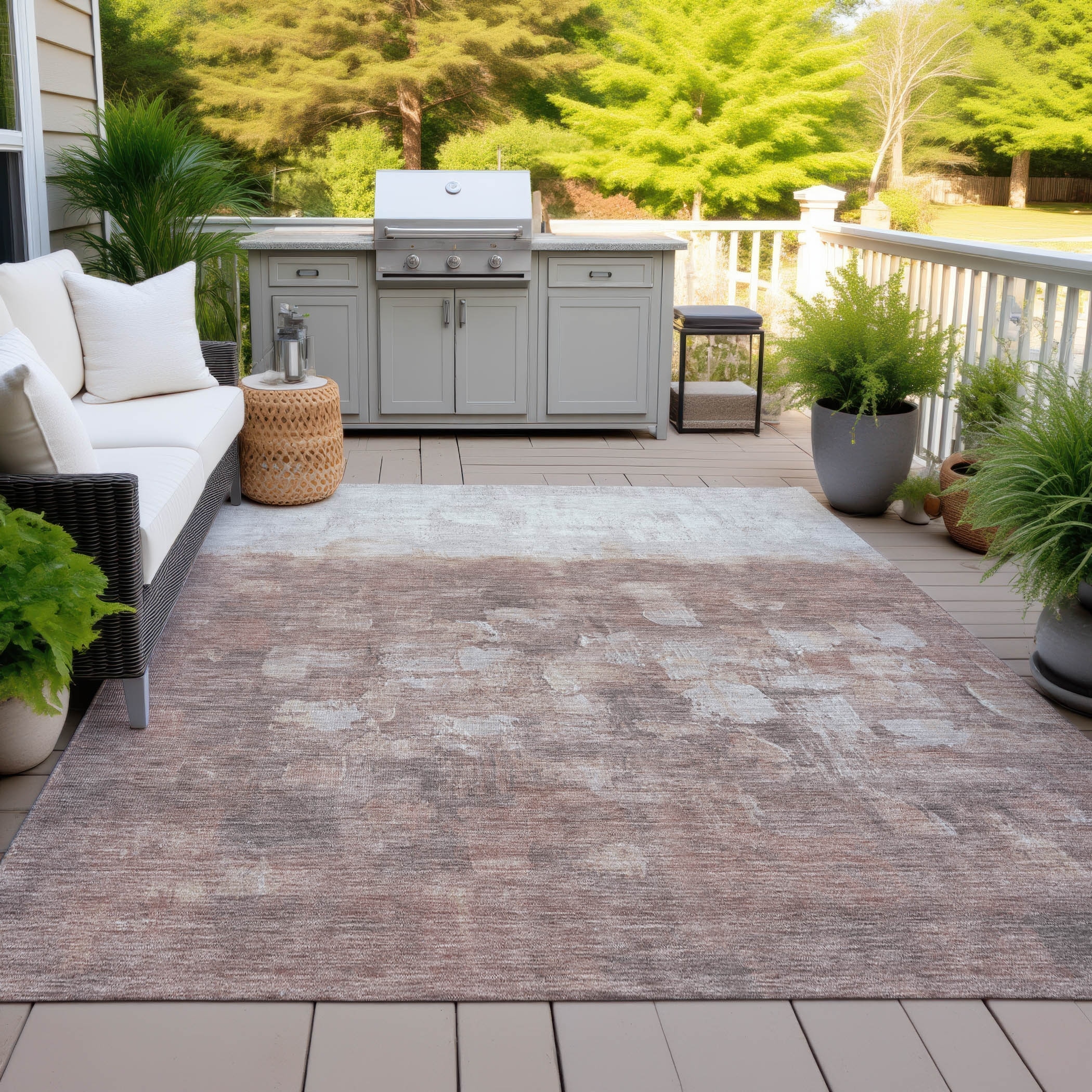 Machine Washable Indoor/Outdoor Abstract Charm Chantille Rug