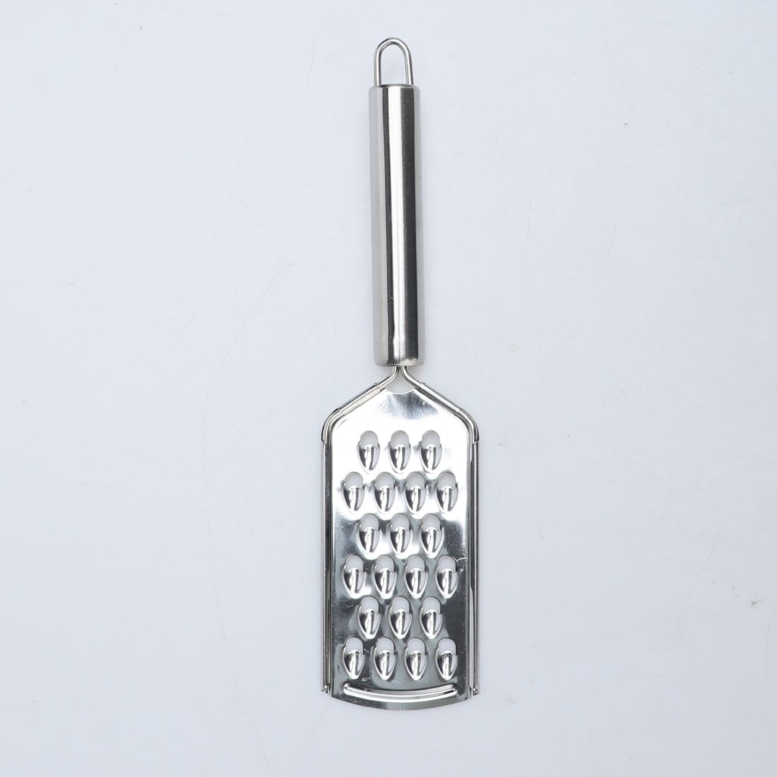 https://ak1.ostkcdn.com/images/products/is/images/direct/6dddf1a8e1920805e6c8401e001da12f09ea6996/Stainless-Steel-Cheese-Grater-Fruit-Flat-Vegetable-Grater-for-Restaurant.jpg
