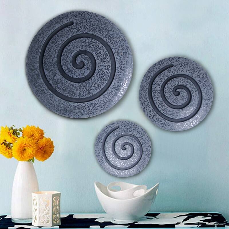 Round Sandstone and Glass Wall Decor with Spiral Design Set of 2, Large, Gray