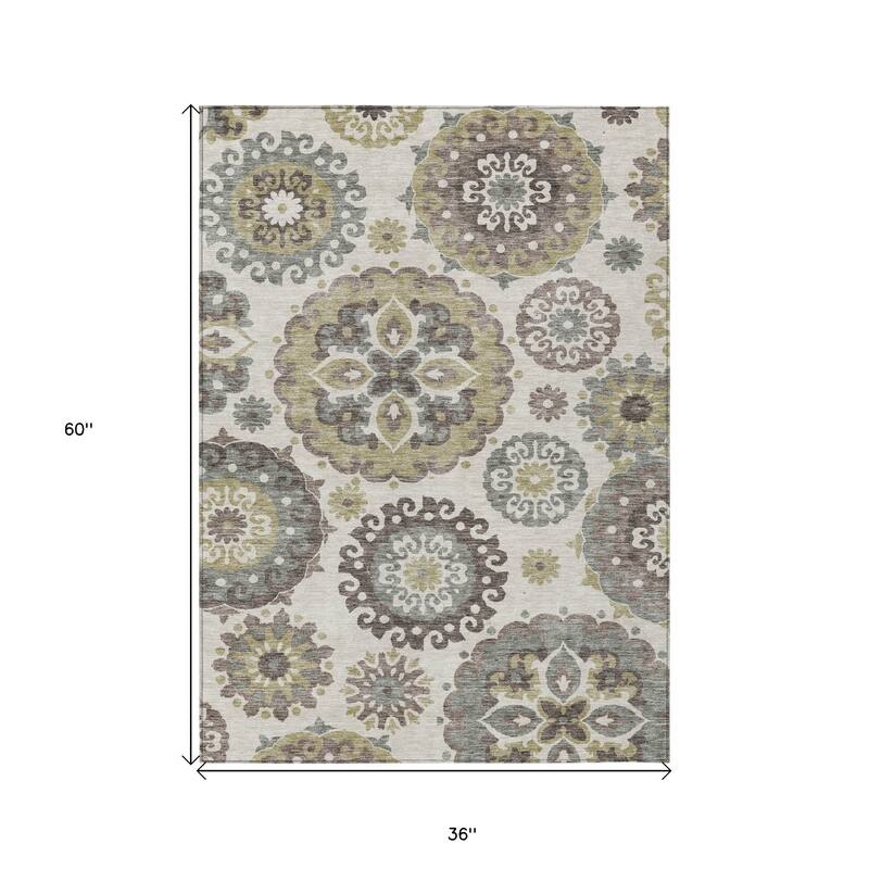 HomeRoots Floral Medallion Transitional Rectangle Outdoor Rug