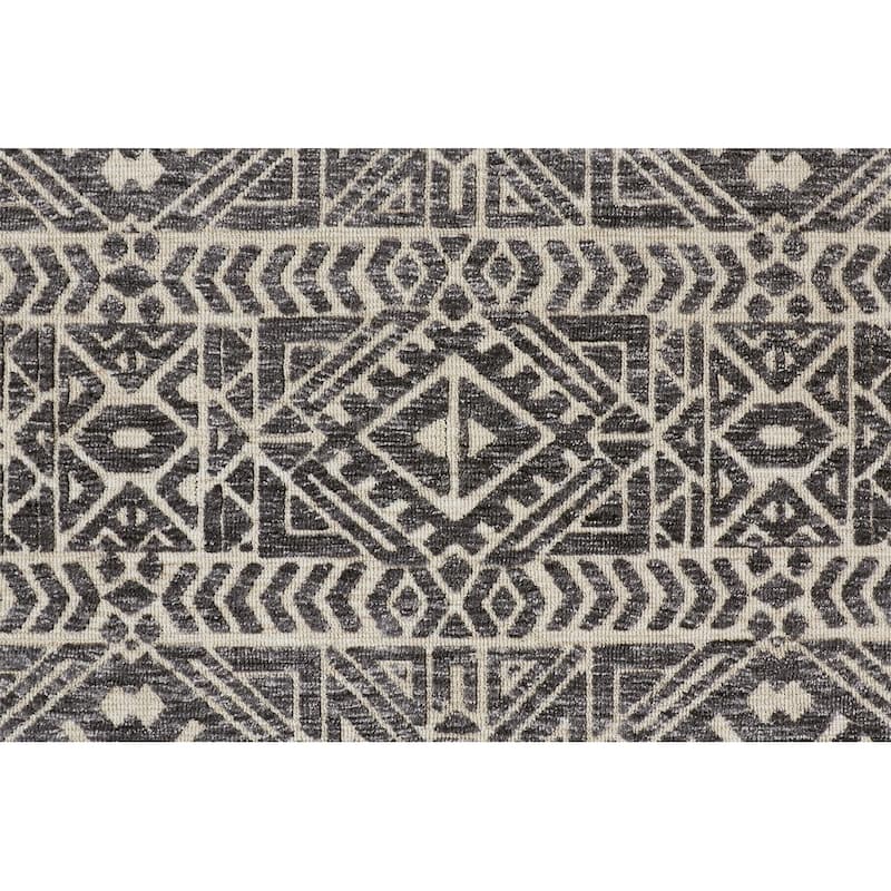 Linear Stripe Design Perfect for Busy Homes Area Rug - 8' x 10'