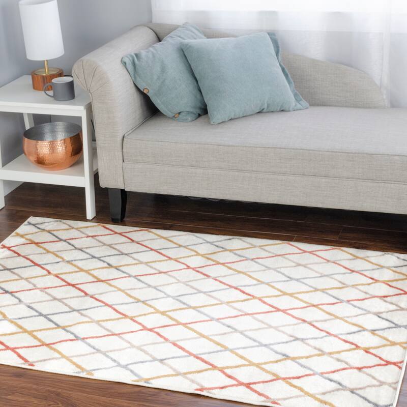 Superior Modern Geometric Diamond Trellis Indoor Area Rug - 4' x 6' - Bone