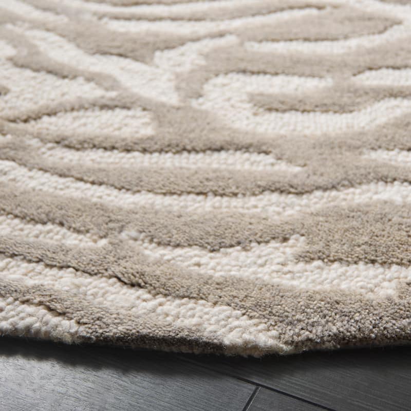SAFAVIEH Handmade Ebony Thouraya Modern & Contemporary Wool Rug