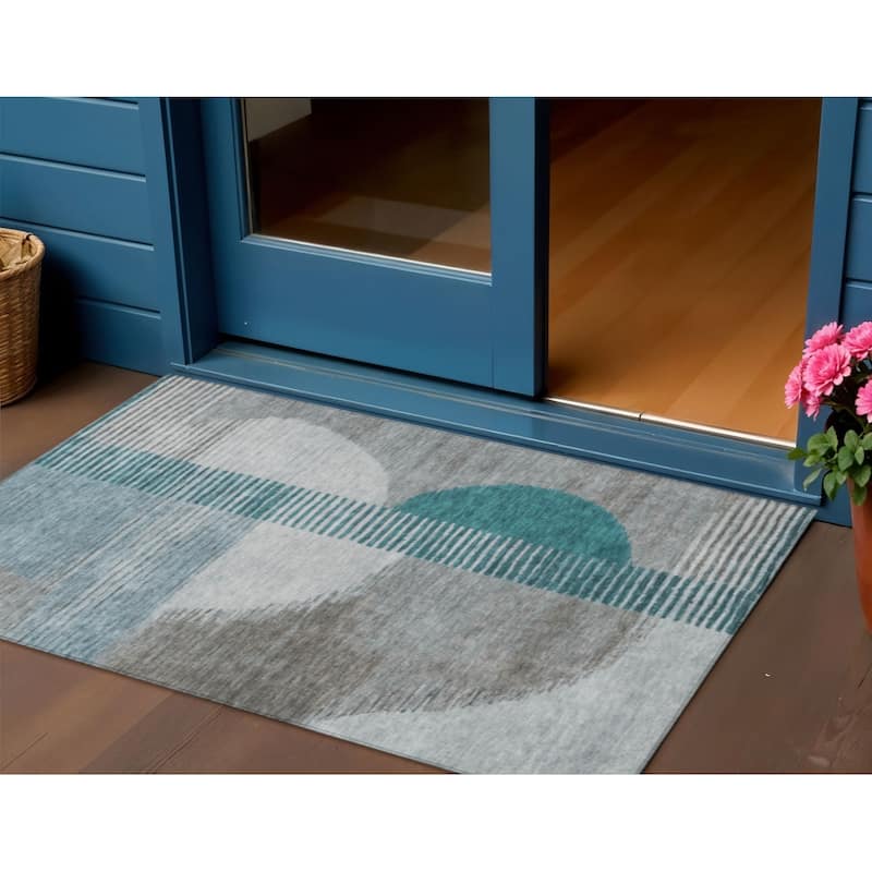 HomeRoots Geometric Transitional Rectangle Outdoor Rug - 3' x 5'