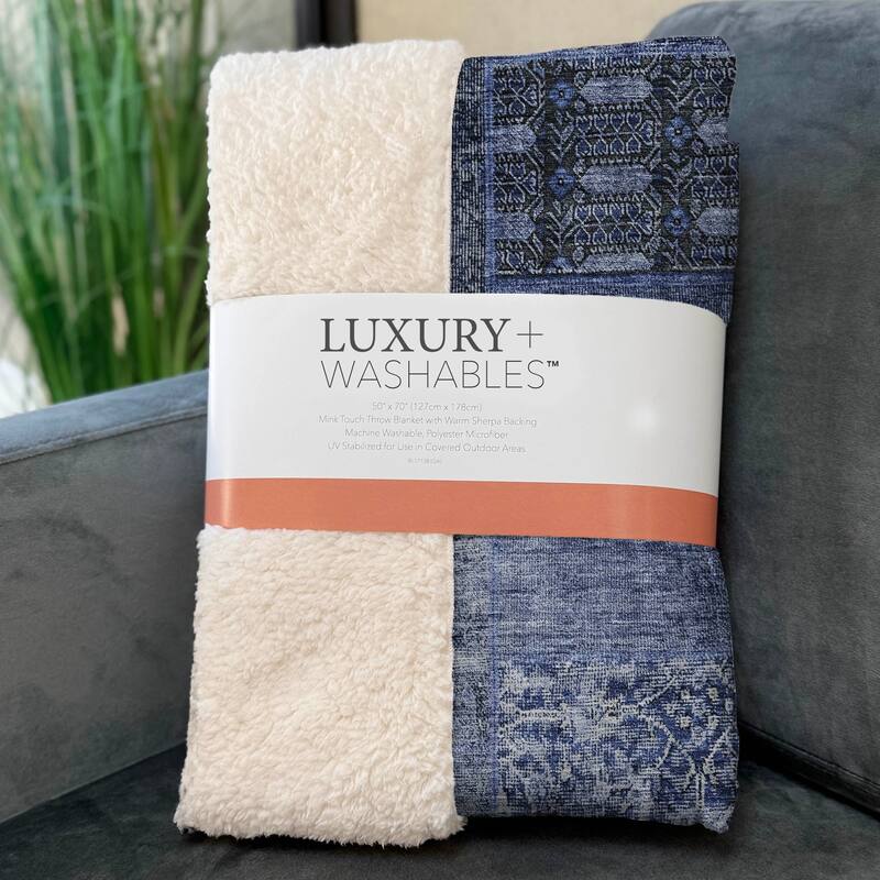 Premium Machine Washable Traditional Patchwork Sherpa Throw Blanket