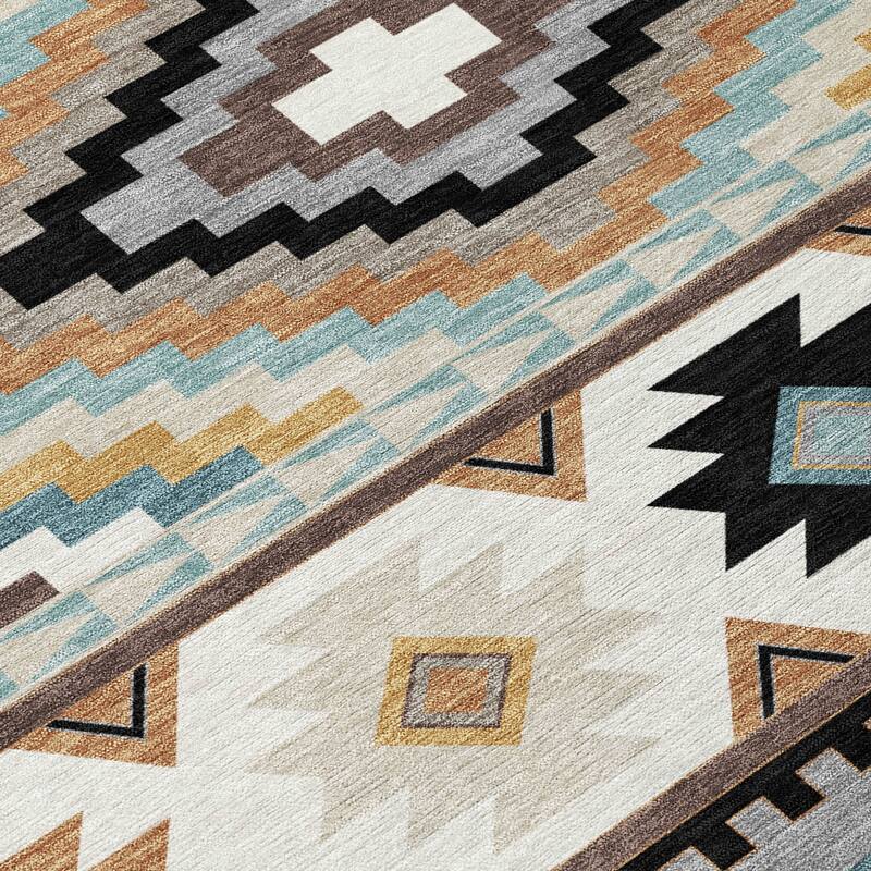 Machine Washable Indoor/ Outdoor Modern Ottawa Chantille Rug