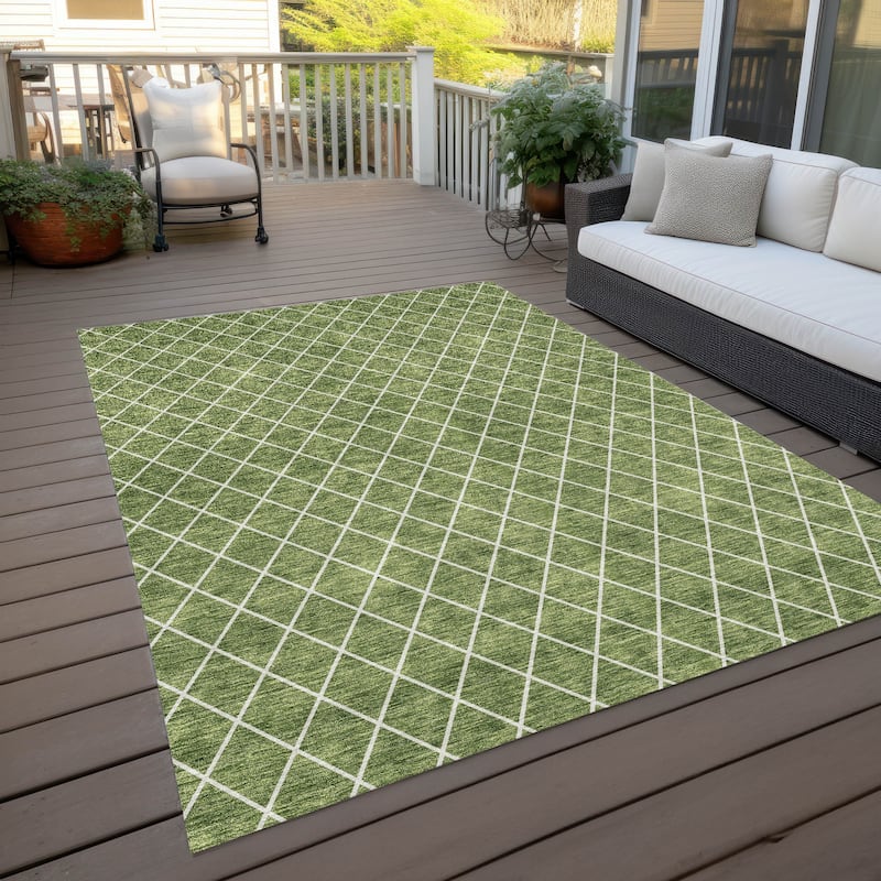 Machine Washable Indoor/ Outdoor Chantille Diamond Trellis Rug