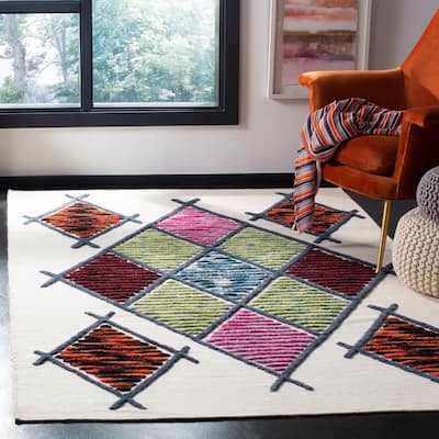 SAFAVIEH Hand-knotted Kenya Isolina Southwestern Tribal Wool Rug