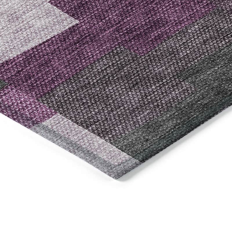 HomeRoots Geometric Transitional Rectangle Outdoor Rug