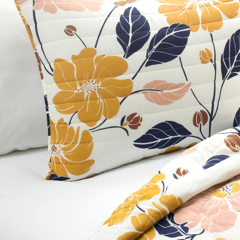 Lush Decor Lucia Abstract Floral Cotton Quilt Set