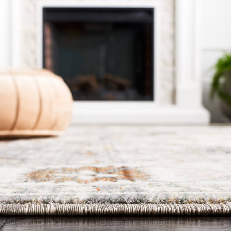 SAFAVIEH Vintage Persian Cecilia Rug