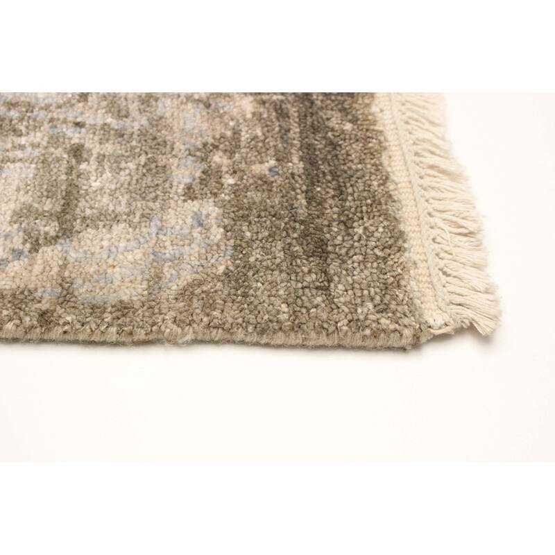 ECARPETGALLERY Hand-knotted Heritage Light Khaki Silk Rug - 5'6 x 7'8